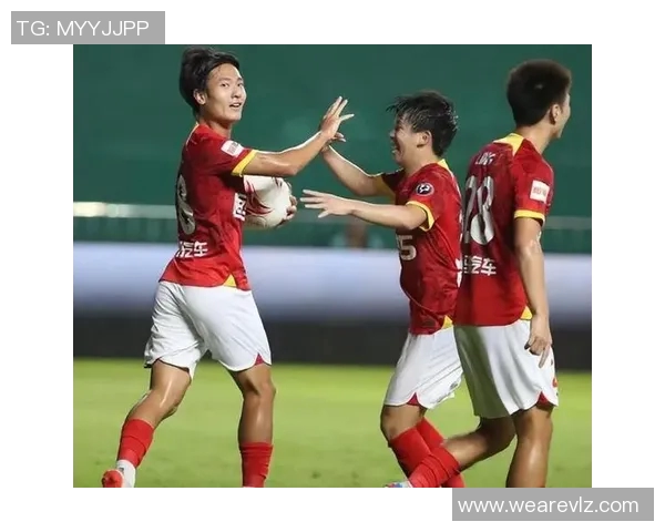 广州足球队以78分领跑亚运会积分榜彰显强劲实力与团队合作精神